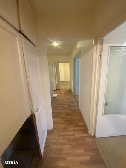 Apartament cu 3 camere decomandat în Rogerius