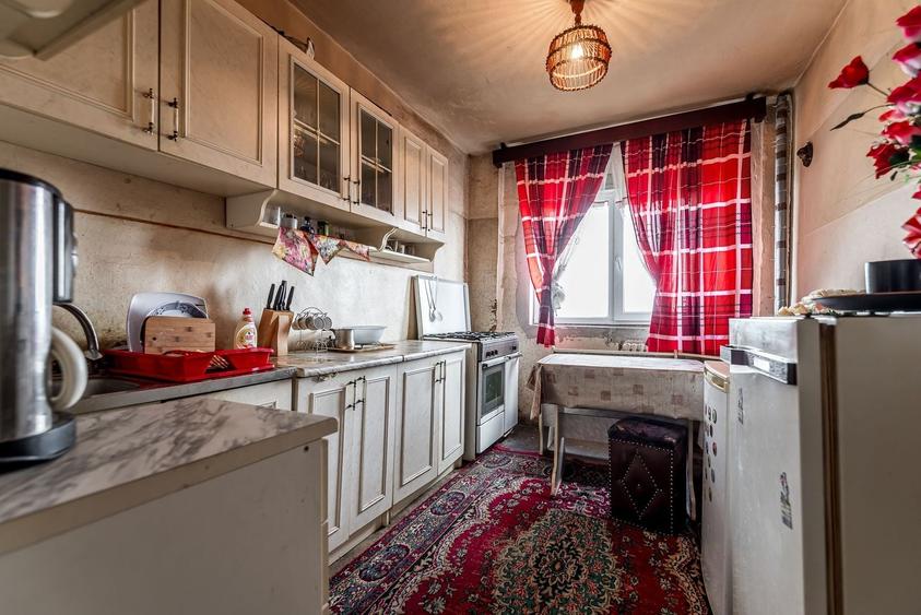 Apartament cu 4 camere decomandat în Micălaca