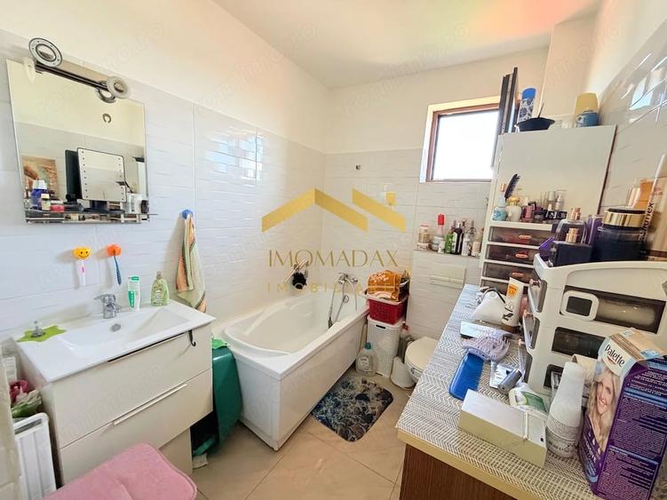 Apartament cu 2 camere decomandat în Giarmata