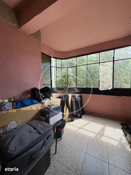 Apartament cu 4 camere decomandat în Decebal