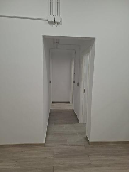 Birou, de 140 mp, în P-ța Unirii