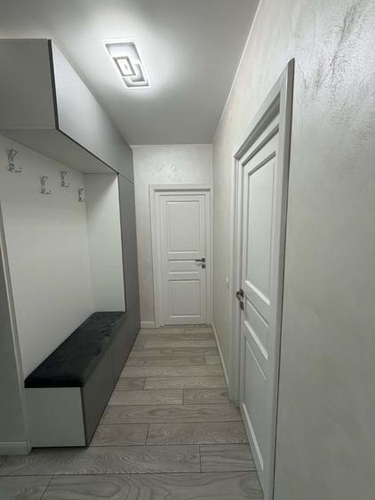 Apartament cu 3 camere decomandat în Periferie