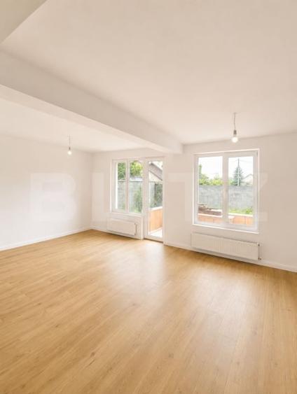 Duplex cu 4 camere cu Canalizare în Unirea