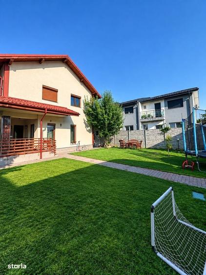 Casă cu 4 camere cu Teren 500 Mp în Central