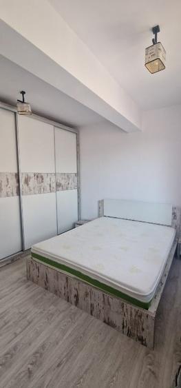 Apartament cu 2 camere decomandat, mobilat în Brâncoveanu
