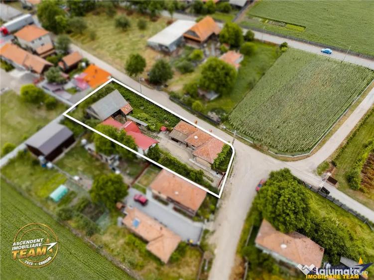 Casă cu 3 camere cu Teren 1123 Mp în Lunga