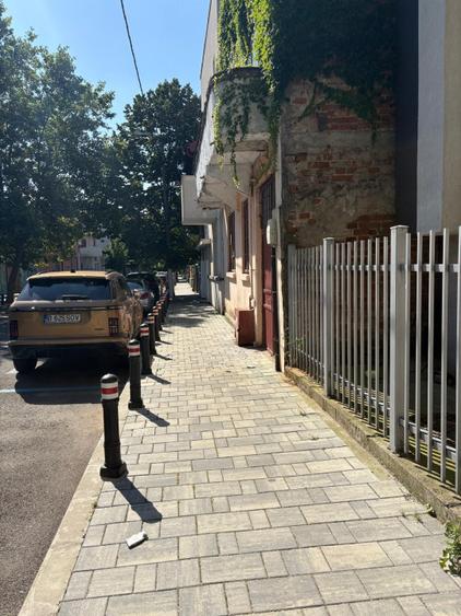 Casă individuală cu 5 camere cu Teren 232 Mp în Calea Călărașilor
