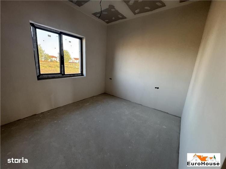 Casă cu 4 camere cu Teren 399 Mp în Central