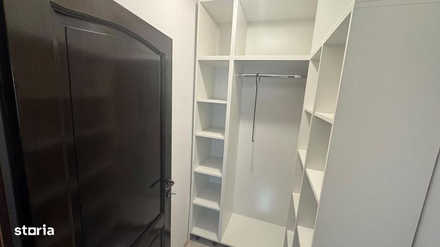 Casă cu 4 camere cu Teren 250 Mp în Central