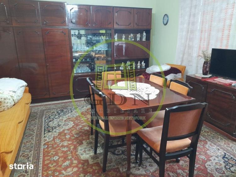 Apartament cu 2 camere decomandat, mobilat în Central