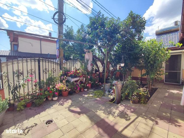 Casă cu 3 camere semidecomandat în Viile Noi