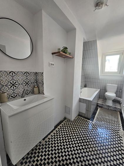 Apartament cu 3 camere semidecomandat în Ultracentral