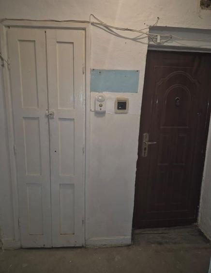 Apartament cu 3 camere semidecomandat în Bogdăneștilor