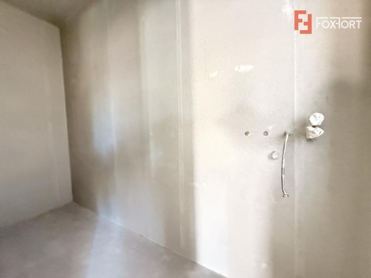 Duplex cu 4 camere cu Canalizare în Săcălaz
