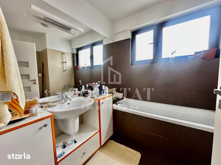 Apartament cu 4 camere, mobilat în Europa