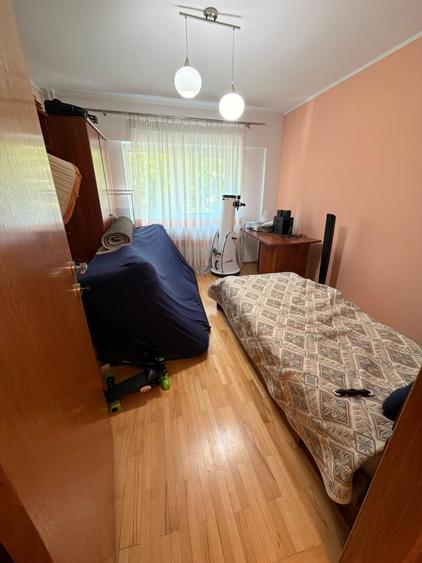 Apartament cu 4 camere decomandat în Sălaj