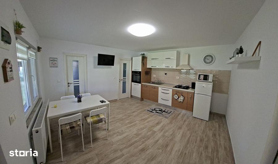 Casă cu 2 camere cu Teren 1350 Mp în Cozma