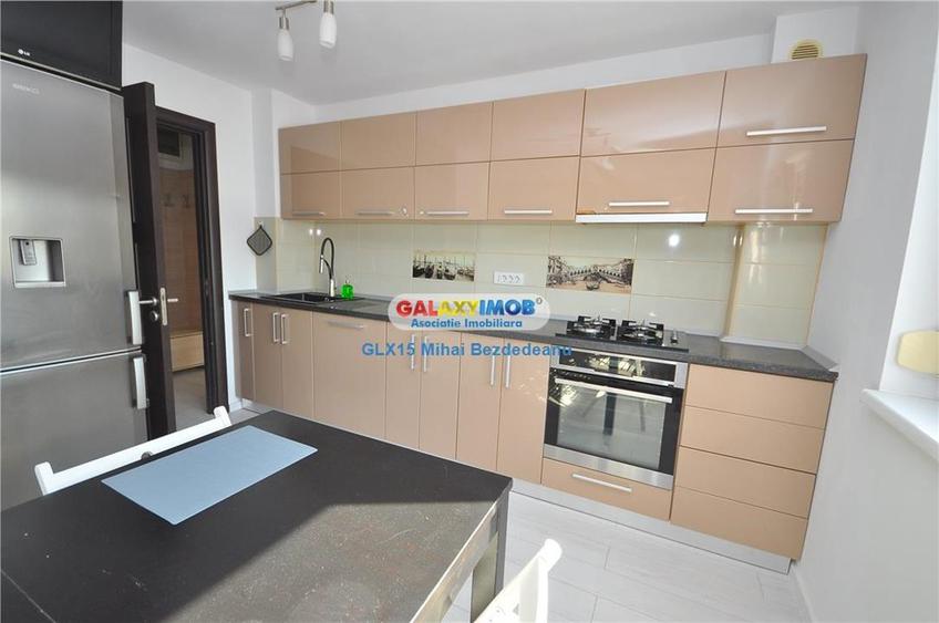 Apartament cu 2 camere decomandat, mobilat în Tei