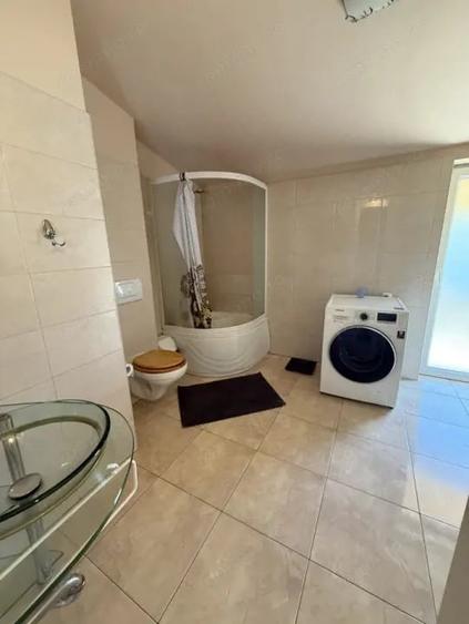Apartament cu 3 camere decomandat, mobilat în Bălcescu