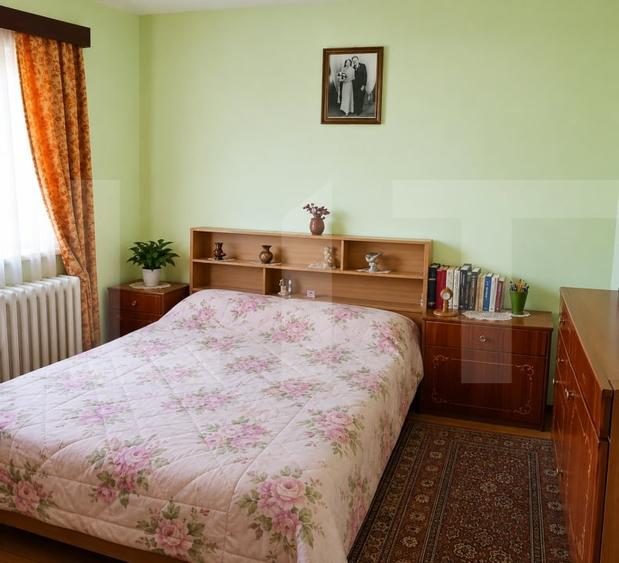 Apartament cu 3 camere semidecomandat în Simeria