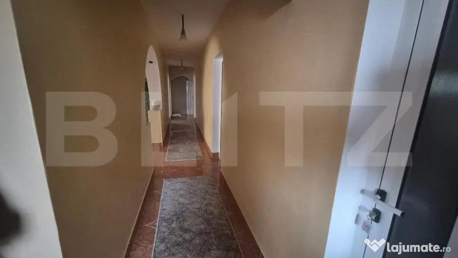 Casă cu 7 camere cu Teren 517 Mp în Lucian Blaga