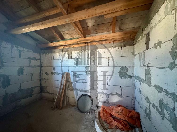 Casă individuală cu 5 camere cu Canalizare în Agigea