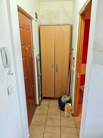 Garsonieră semidecomandată în Buziașului