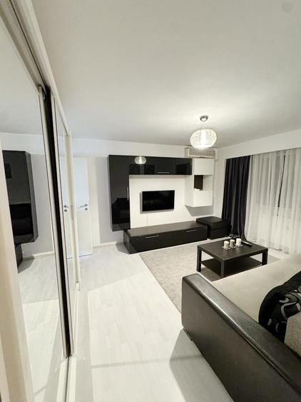 Apartament cu 2 camere decomandat în Teiul Doamnei