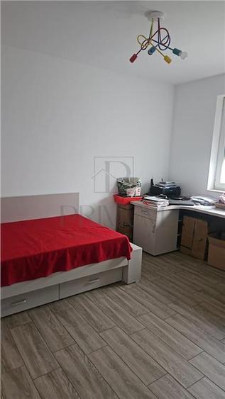 Apartament cu 2 camere semidecomandat în Giroc — fotografia 3