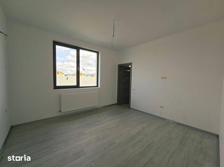 Casa - 444mp teren - 4 camere- cartierul nou -154.990 euro - 7