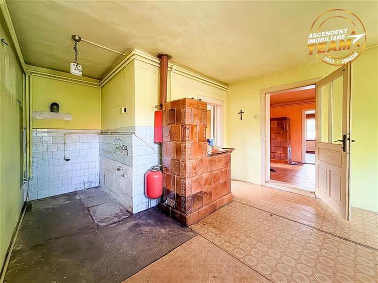 Casă individuală cu 3 camere cu Canalizare în Simeria