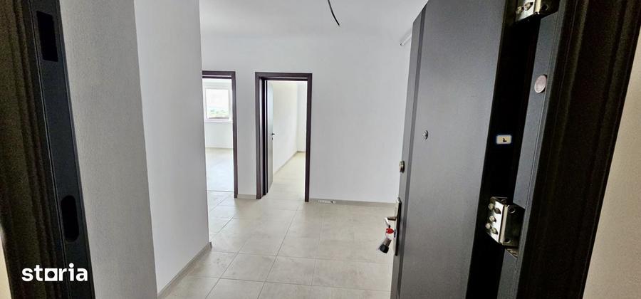Apartament cu 3 camere decomandat în Sânpetru