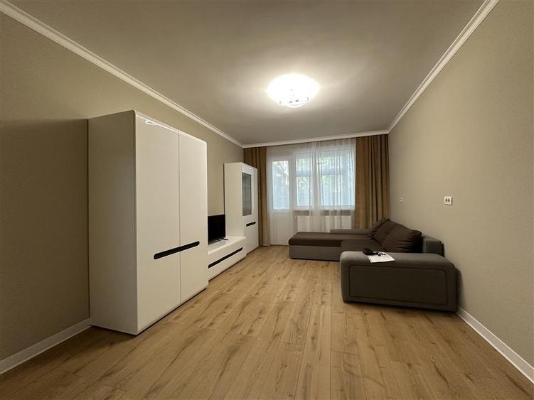 Apartament cu 2 camere semidecomandat în Podgoria