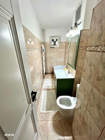Apartament cu 4 camere semidecomandat, mobilat în Circumvalațiunii