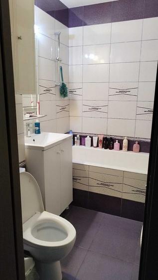 Apartament cu 2 camere semidecomandat în Giurgiului
