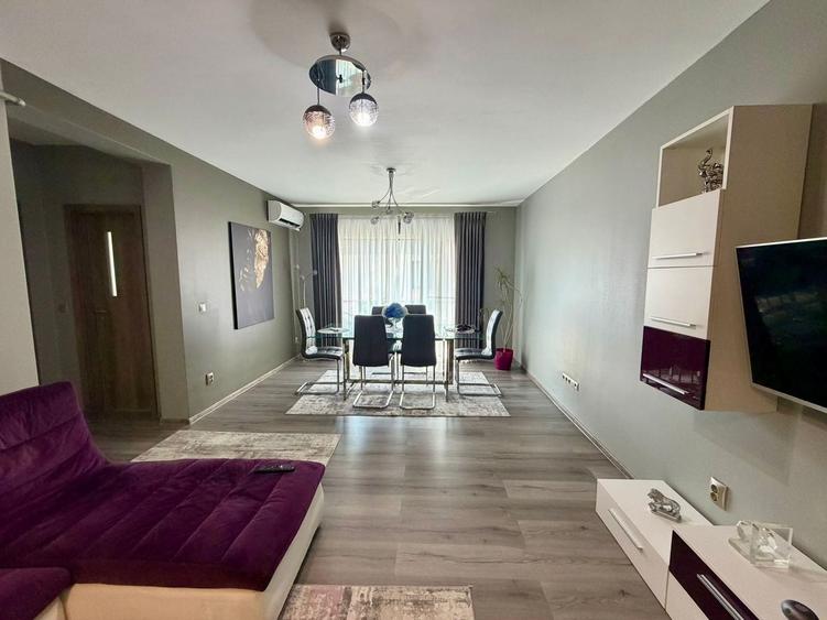 Apartament cu 2 camere decomandat în Central