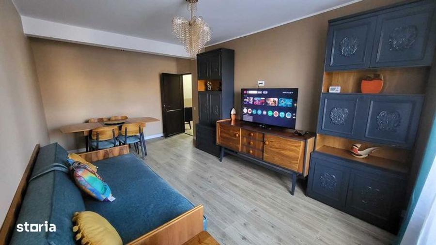 Apartament cu 2 camere decomandat în Central