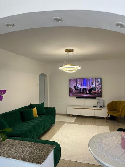Apartament cu 2 camere semidecomandat, mobilat în Km 4-5