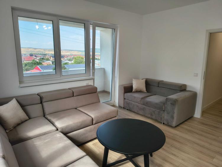 Apartament cu 3 camere decomandat în Cetate