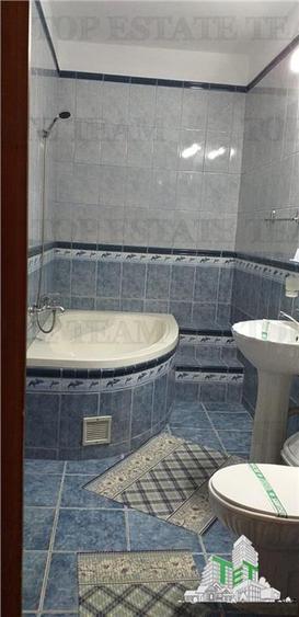 Hotel/Pensiune, de 4,535 mp, în Central