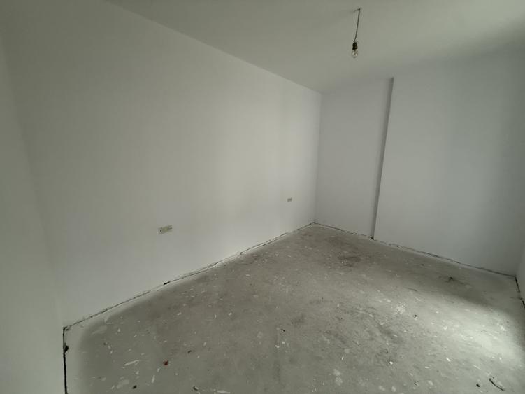 Apartament cu 2 camere decomandat în Theodor Pallady