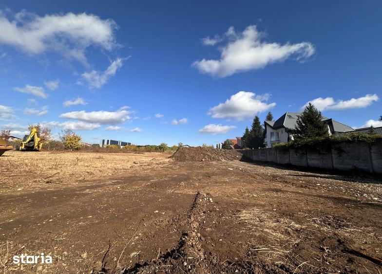 Teren de 992 mp, în Băneasa