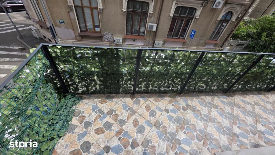 Apartament cu 5 camere în Armeneasca