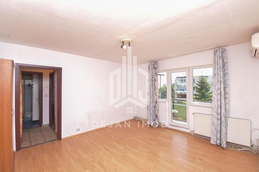 Apartament cu 2 camere semidecomandat, mobilat în Simeria