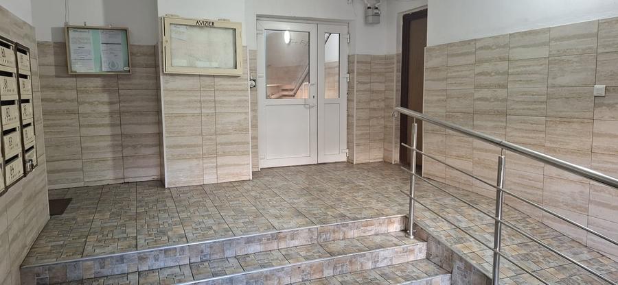 Apartament decomandat în Teiul Doamnei