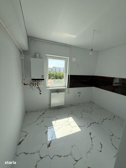 Apartament cu 3 camere decomandat în Păcii