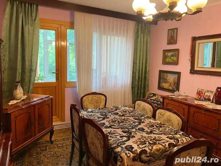 Apartament cu 3 camere în Tătărași
