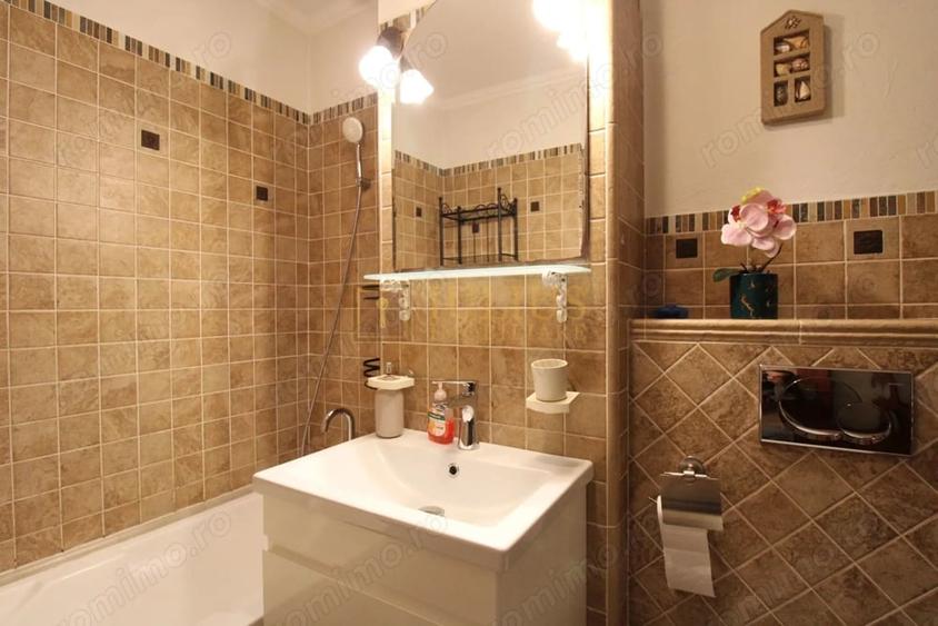 Apartament cu 3 camere decomandat, mobilat în Girocului