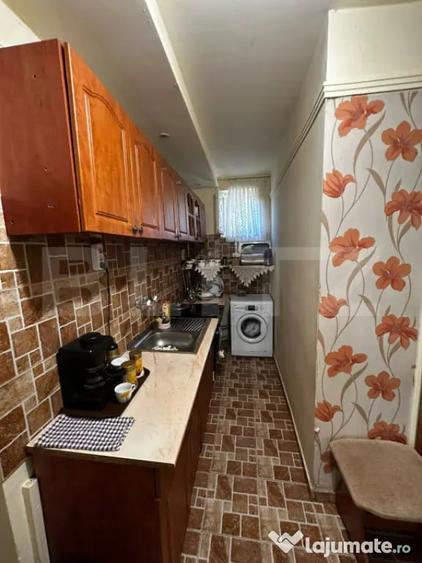 Casă cu 4 camere cu Teren 2400 Mp în Central