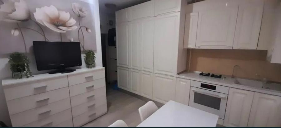 Apartament cu 2 camere decomandat în Drumul Taberei